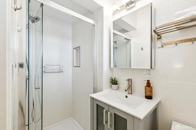 15 Harold Avenue, San Francisco, CA 94112