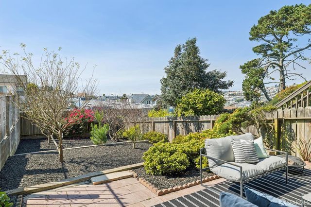 15 Harold Avenue, San Francisco, CA 94112