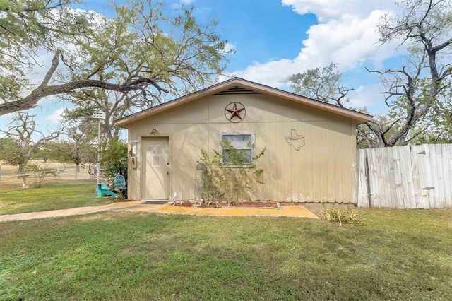 106 Redbird ST, Marble Falls, TX 78654