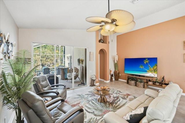407 NW Granville Street, Port St. Lucie, FL 34986
