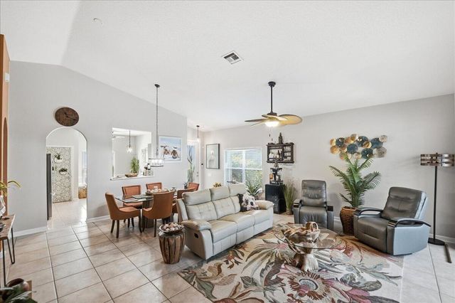407 NW Granville Street, Port St. Lucie, FL 34986