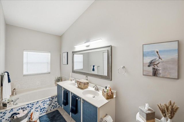 407 NW Granville Street, Port St. Lucie, FL 34986