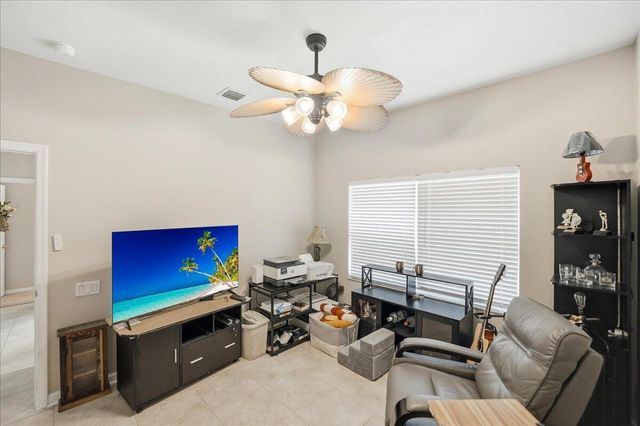 407 NW Granville Street, Port St. Lucie, FL 34986