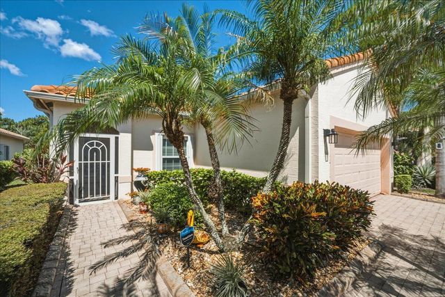 407 NW Granville Street, Port St. Lucie, FL 34986