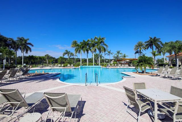 407 NW Granville Street, Port St. Lucie, FL 34986