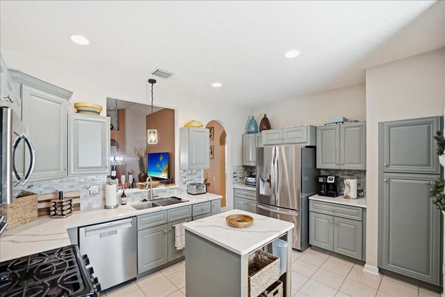 407 NW Granville Street, Port St. Lucie, FL 34986