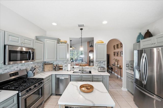 407 NW Granville Street, Port St. Lucie, FL 34986