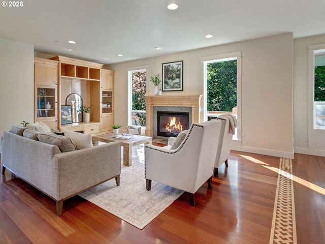10230 Nw LANGWORTHY Ter, Portland, OR 97229