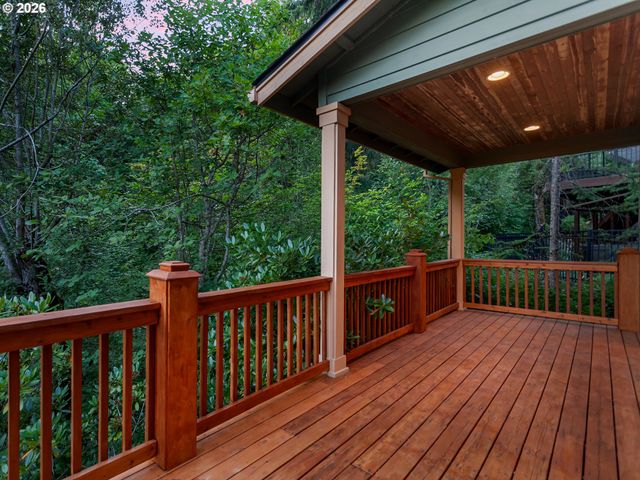 10230 Nw LANGWORTHY Ter, Portland, OR 97229