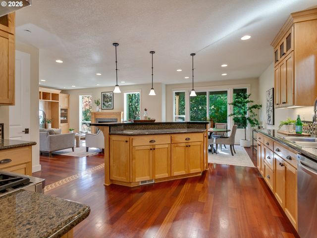 10230 Nw LANGWORTHY Ter, Portland, OR 97229
