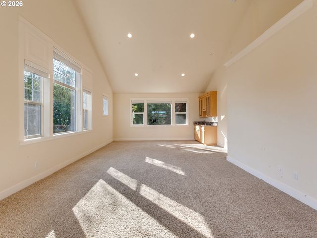 10230 Nw LANGWORTHY Ter, Portland, OR 97229