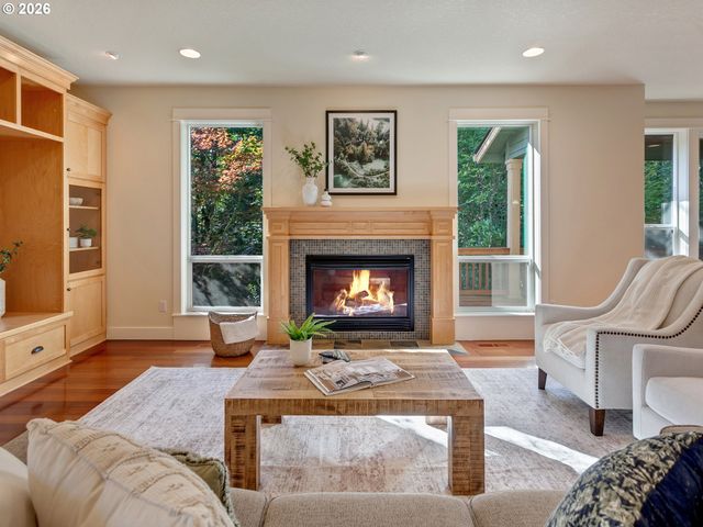 10230 Nw LANGWORTHY Ter, Portland, OR 97229