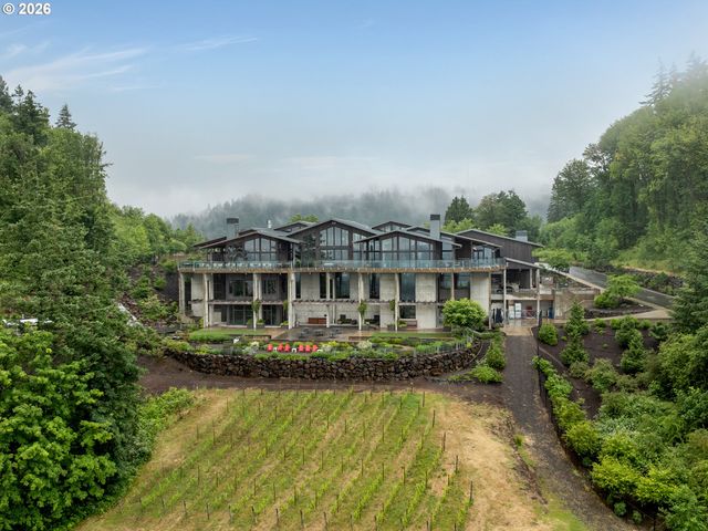 10230 Nw LANGWORTHY Ter, Portland, OR 97229