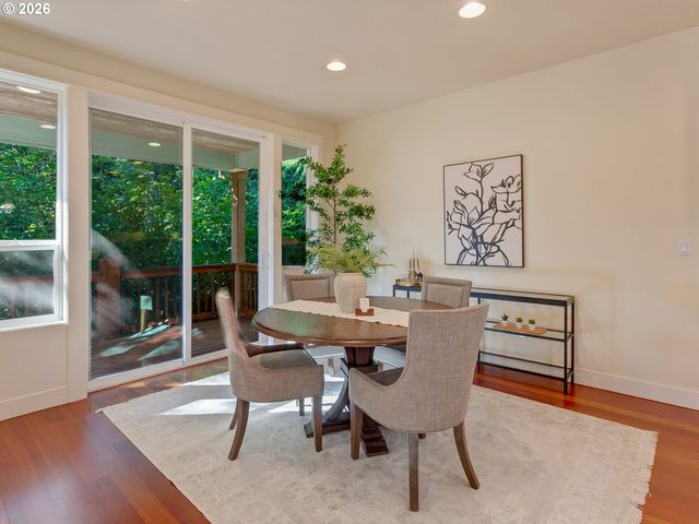 10230 Nw LANGWORTHY Ter, Portland, OR 97229