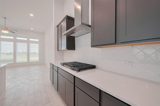 2620 Ballast Green Drive, Texas City, TX 77568
