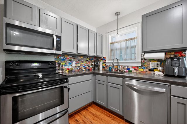 2705 Stacy LN, Austin, TX 78704