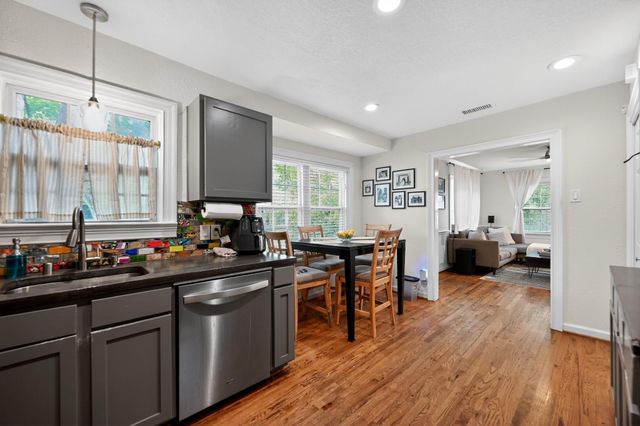 2705 Stacy LN, Austin, TX 78704