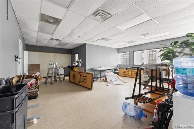 19953 Conant Street, Detroit, MI 48234