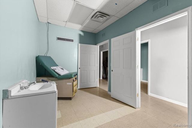 19953 Conant Street, Detroit, MI 48234