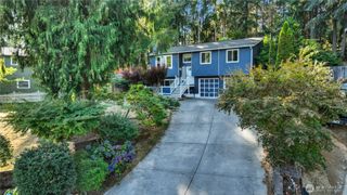 3975 Fischer Park Avenue NE, Bremerton, WA 98310