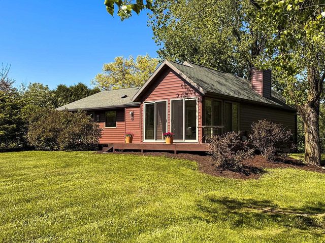 6283 ONWENTSIA Trail, Oregon, WI 53575