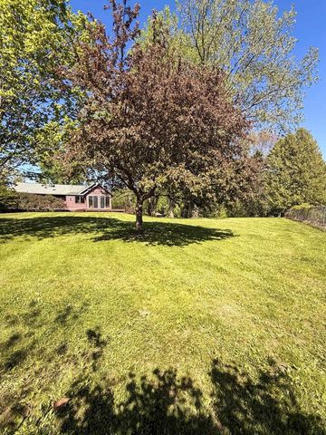 6283 ONWENTSIA Trail, Oregon, WI 53575