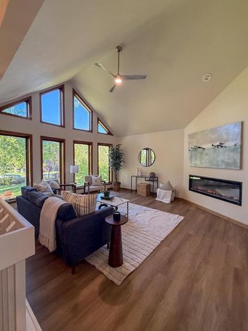 6283 ONWENTSIA Trail, Oregon, WI 53575