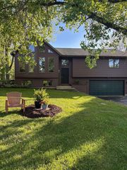6283 ONWENTSIA Trail, Oregon, WI 53575