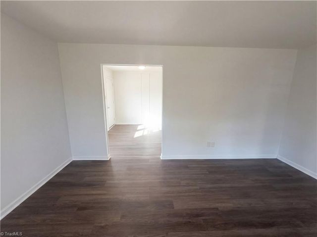 1447 E Sedgefield Drive, Winston-salem, NC 27107