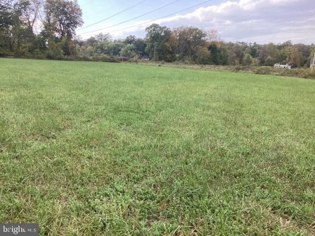 127 BISHOP RD, Pottstown, PA 19465