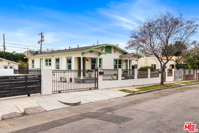 614 Romulo Street, Los Angeles, CA 90065