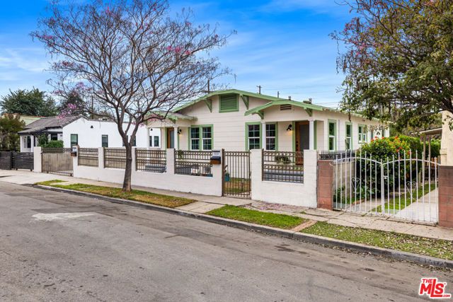 614 Romulo Street, Los Angeles, CA 90065