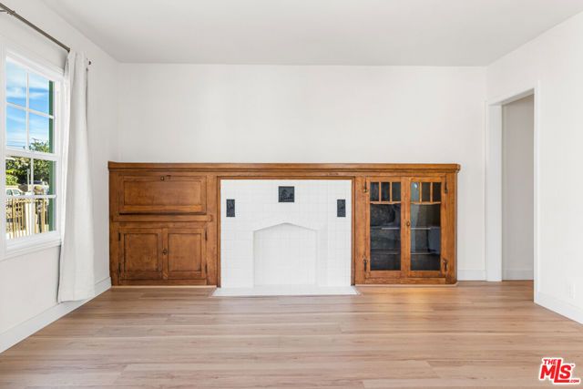 614 Romulo Street, Los Angeles, CA 90065