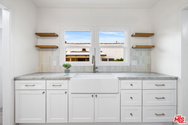 614 Romulo Street, Los Angeles, CA 90065