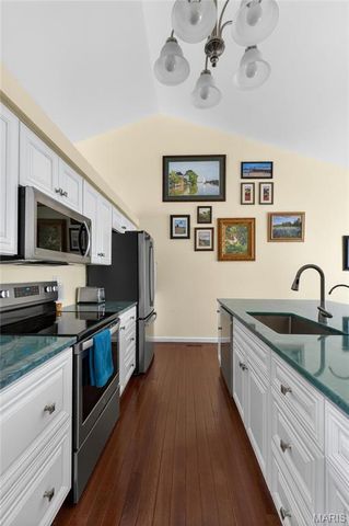 107 Cardinal Villas Drive 1C, St Peters, MO 63376