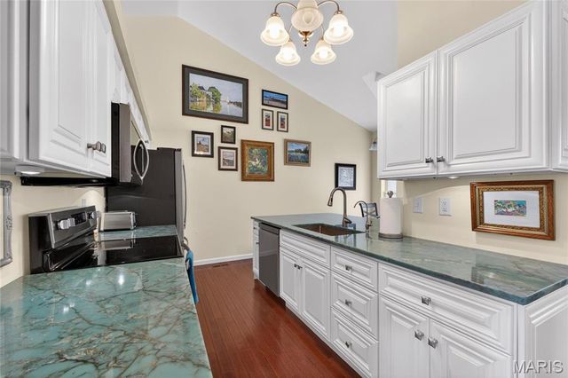 107 Cardinal Villas Drive 1C, St Peters, MO 63376