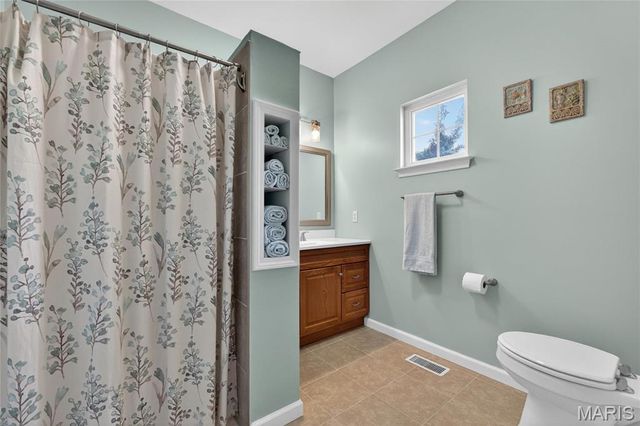 107 Cardinal Villas Drive 1C, St Peters, MO 63376