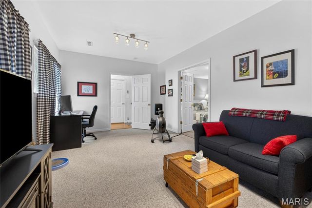 107 Cardinal Villas Drive 1C, St Peters, MO 63376