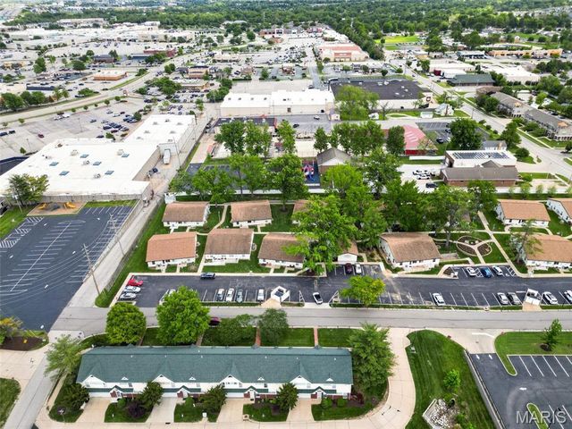 107 Cardinal Villas Drive 1C, St Peters, MO 63376