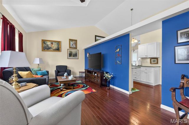 107 Cardinal Villas Drive 1C, St Peters, MO 63376
