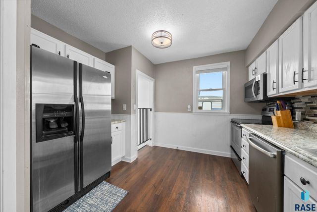 305 S Elm St Street, Lennox, SD 57039