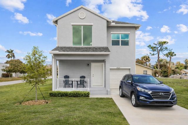 2575 SE Bonita Street, Stuart, FL 34997