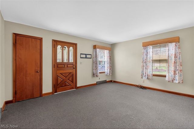 323 Cherry Road NE, Massillon, OH 44646