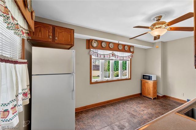 323 Cherry Road NE, Massillon, OH 44646