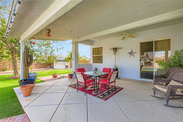 8640 Horse Drive, Las Vegas, NV 89143