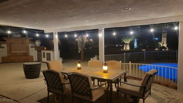 8640 Horse Drive, Las Vegas, NV 89143