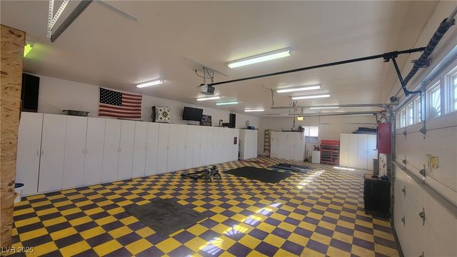 8640 Horse Drive, Las Vegas, NV 89143