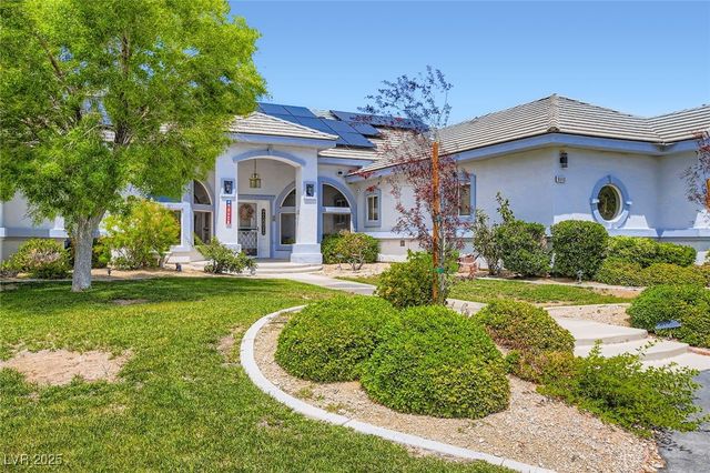 8640 Horse Drive, Las Vegas, NV 89143