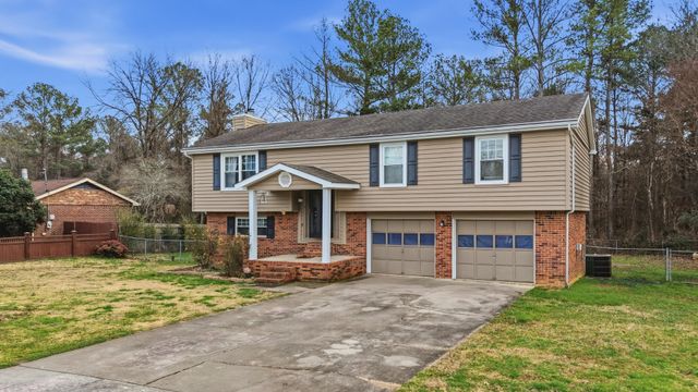 1719 Cannon Drive, Fort Oglethorpe, GA 30742