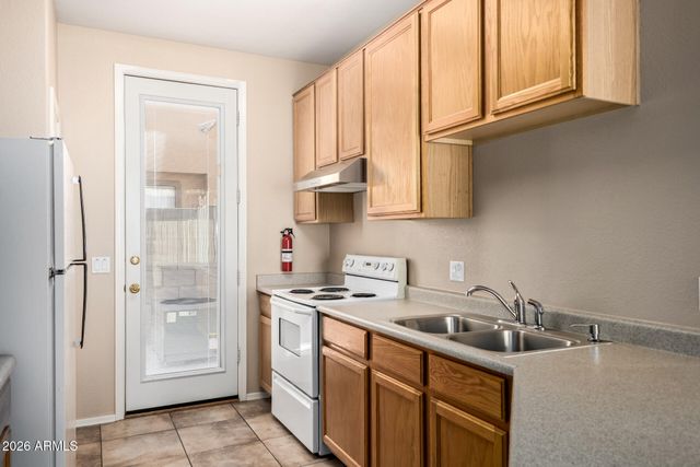 9108 E GABLE Avenue, Mesa, AZ 85209